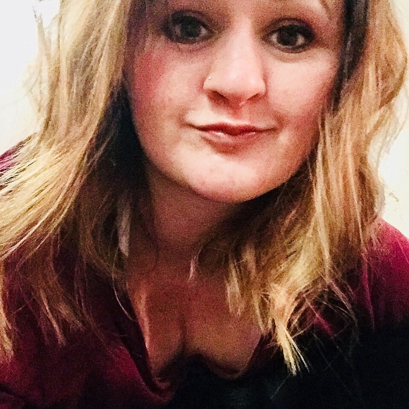 Meet the Posher Other - Meet your Posher, Carina